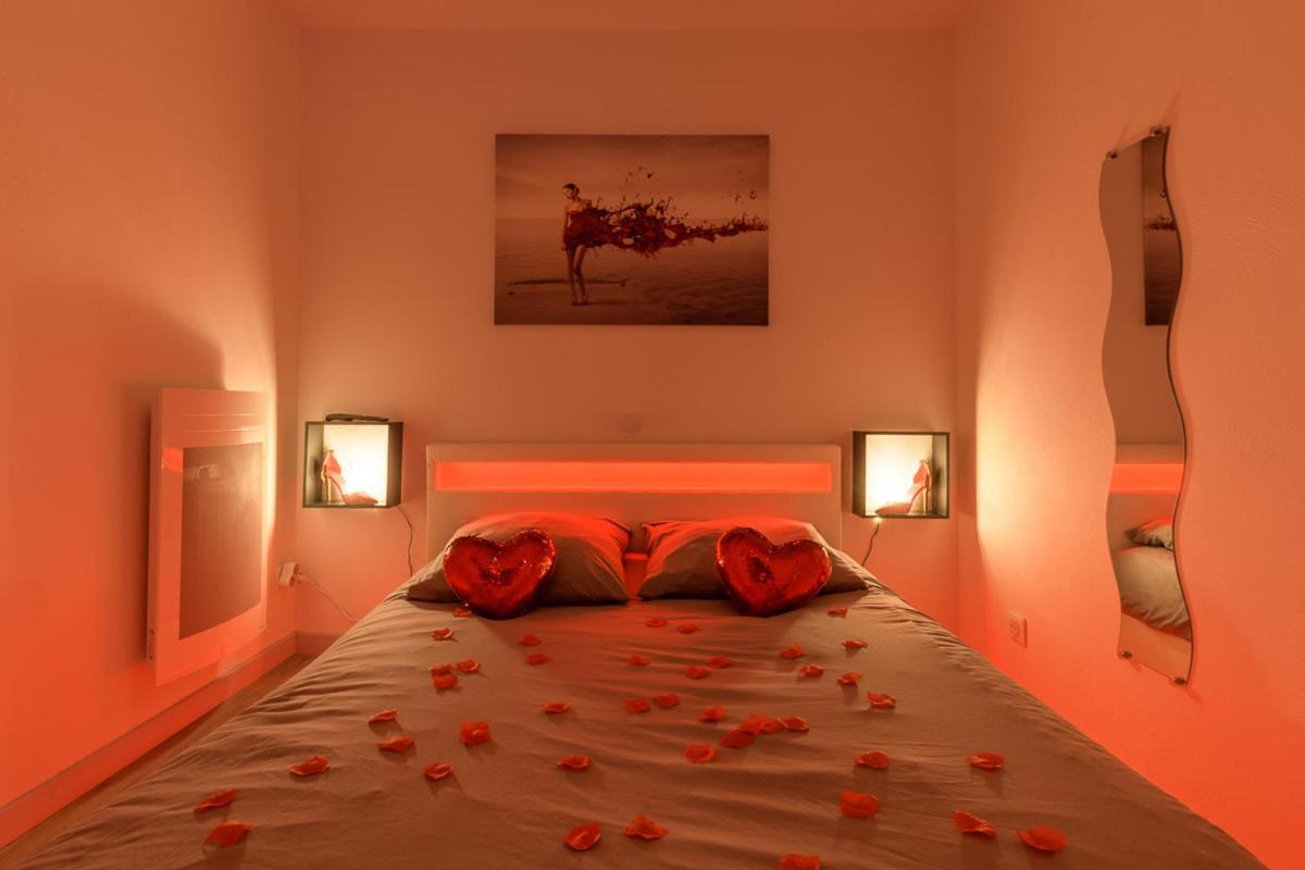Love Room - Suite Romantique Avec Spa Privatif Le Puy-en-Velay Exterior foto
