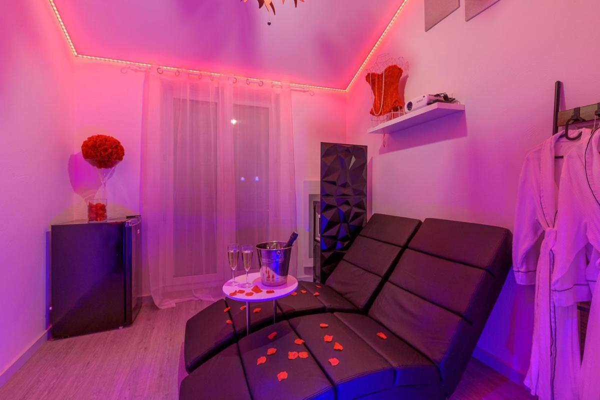 Love Room - Suite Romantique Avec Spa Privatif Le Puy-en-Velay Exterior foto