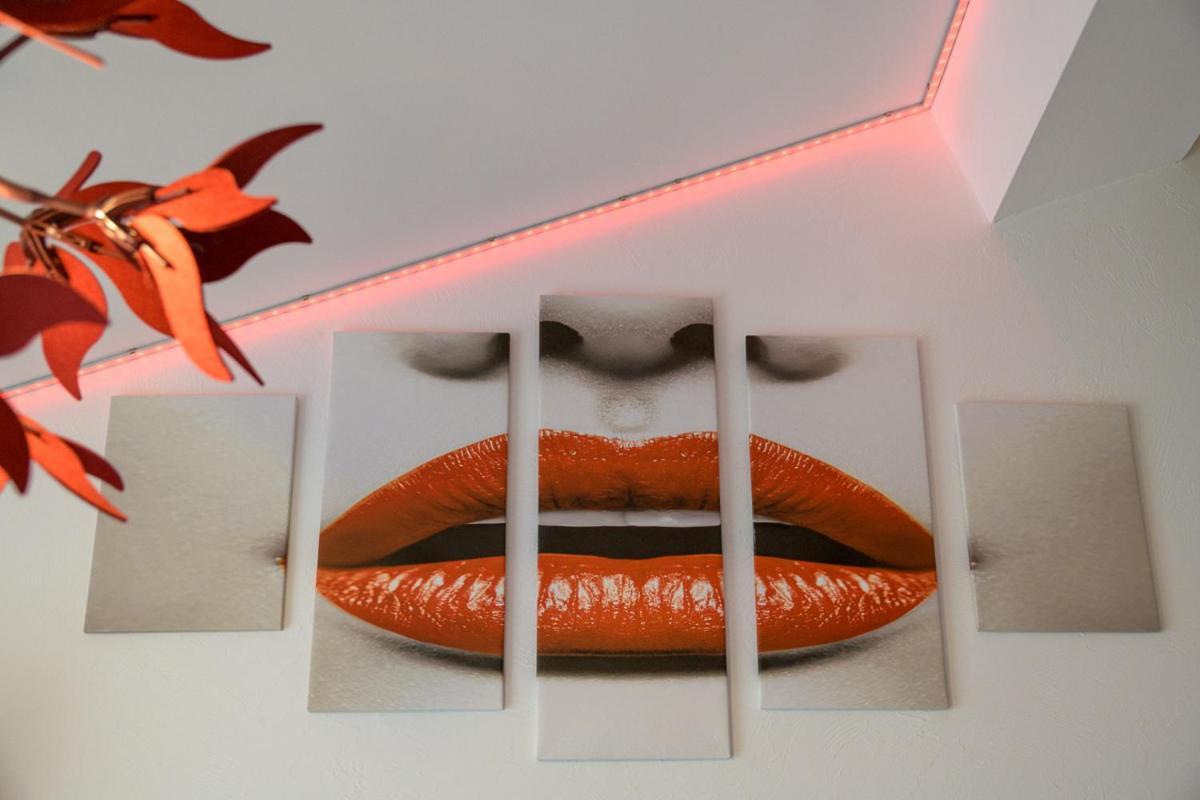 Love Room - Suite Romantique Avec Spa Privatif Le Puy-en-Velay Exterior foto